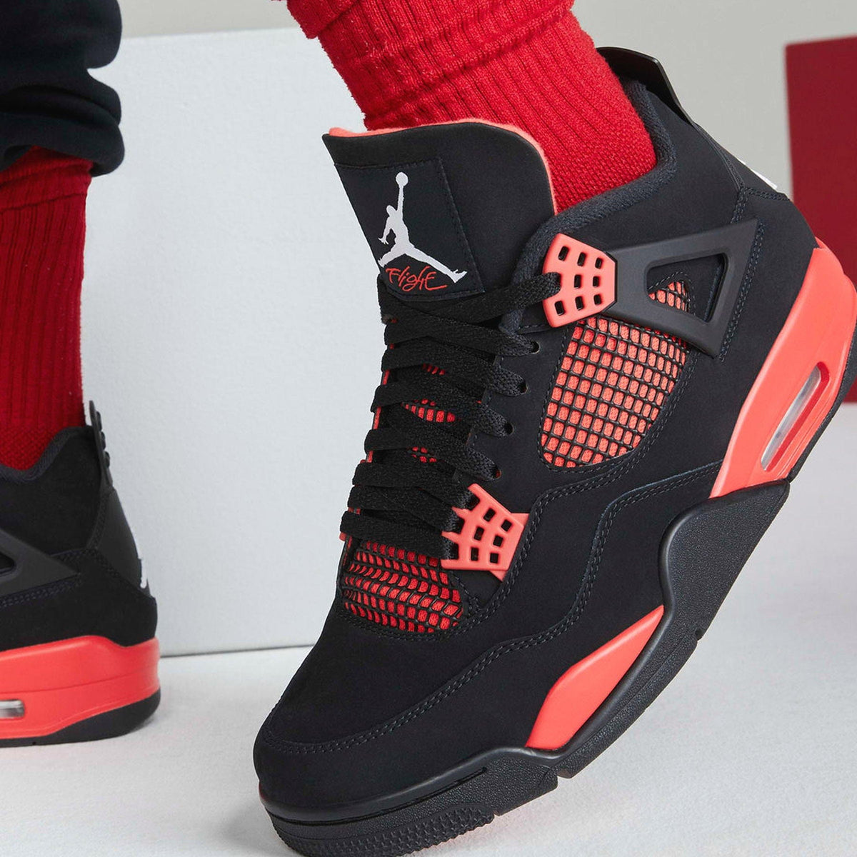 Air Jordan 4 Retro 'Red Thunder' - Bascora