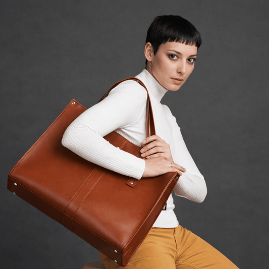 Handmade Leather Shopper – Chestnut - Bascora