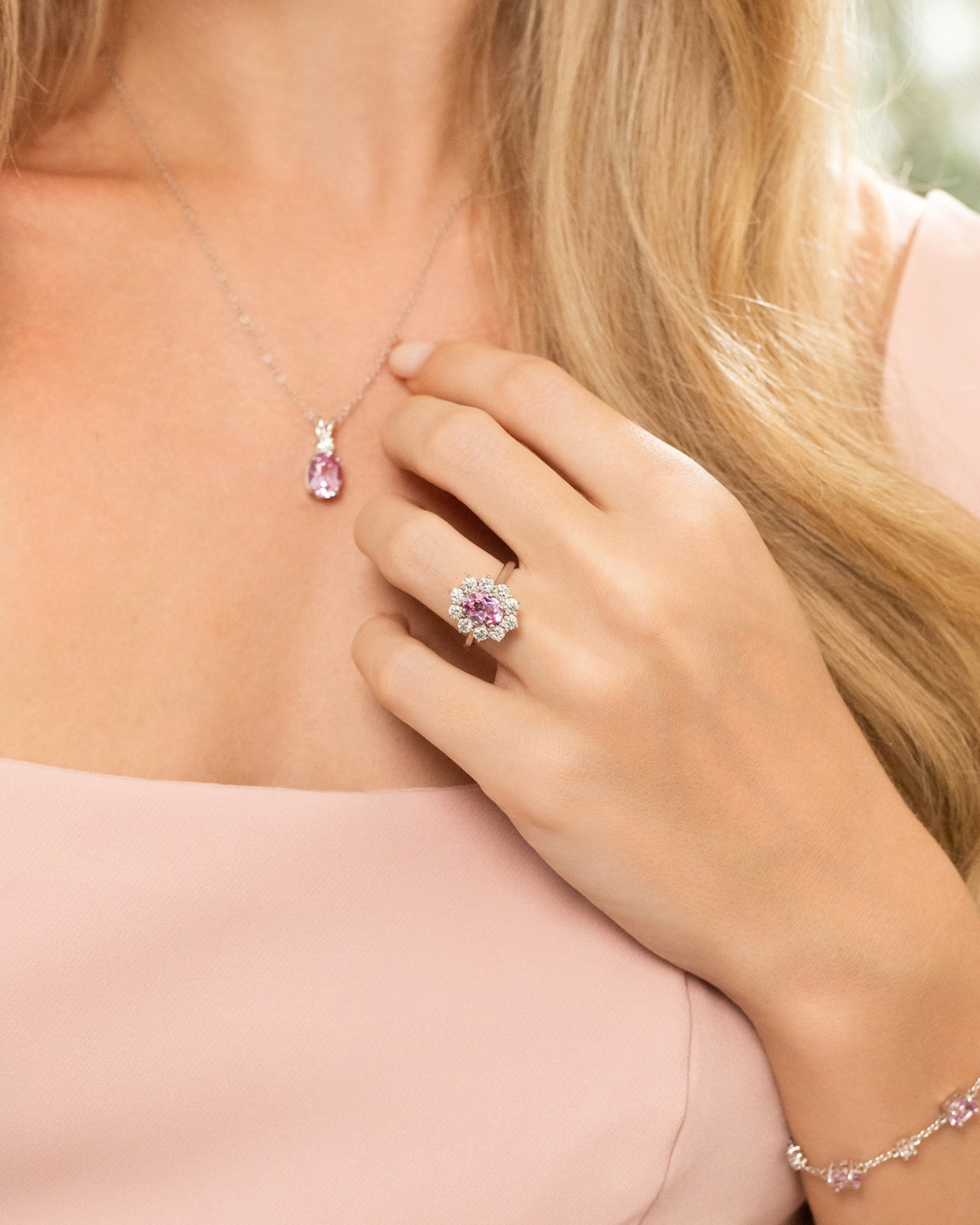 Vianne Jewellery 2ct Pink Sapphire Oval Pendant Necklace in Sterling Silver