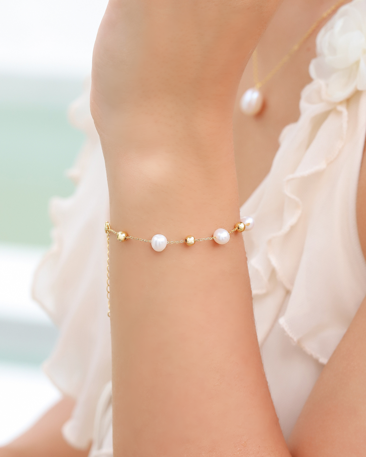 Vianne Jewellery Pearl Everyday Jewellery Set in 18k Gold Vermeil