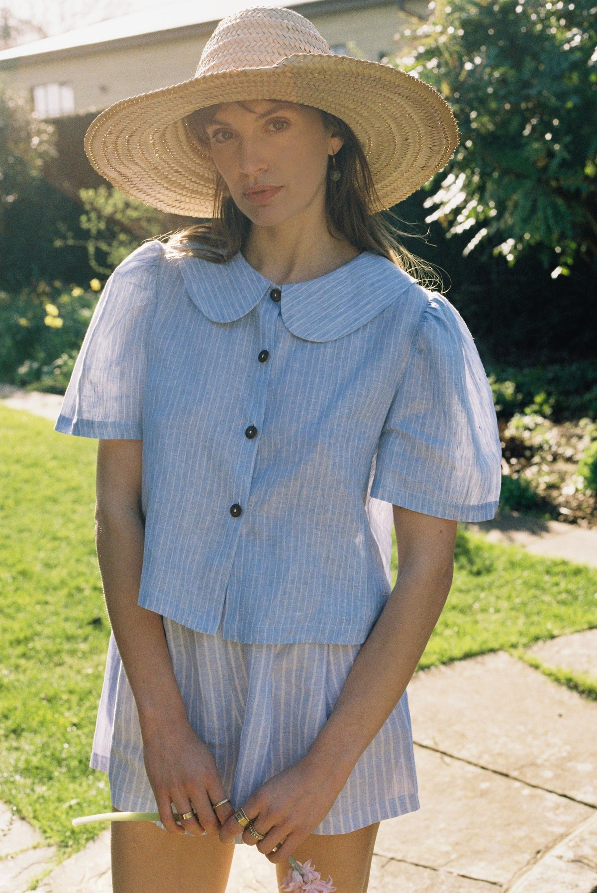 Má + Lin Olivia Linen Shorts in Baby Blue Stripe