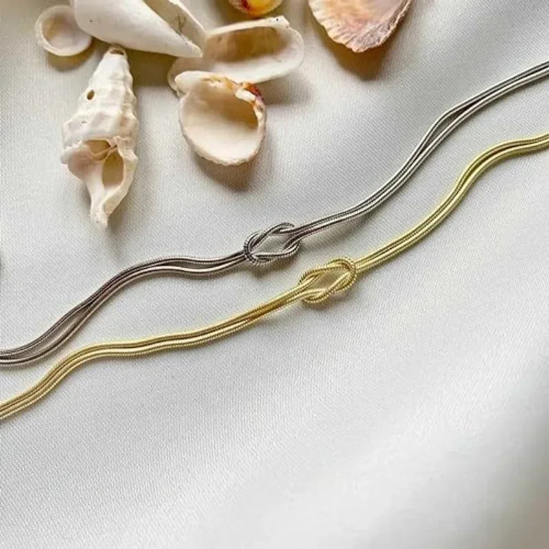 Savaé Design Snake Chain Knot Bracelet