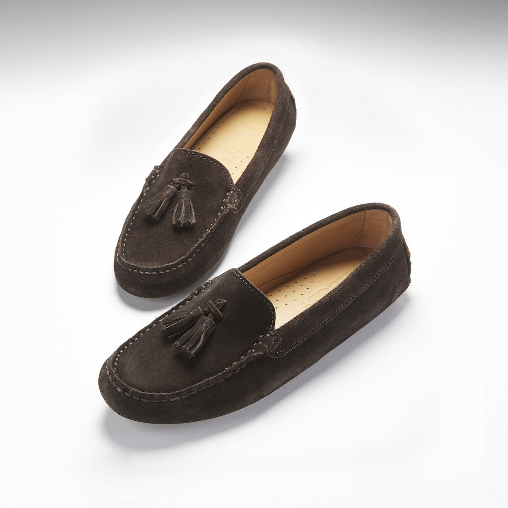 Hugs & Co. Women's Brown Suede Tasselled Driving Loafers