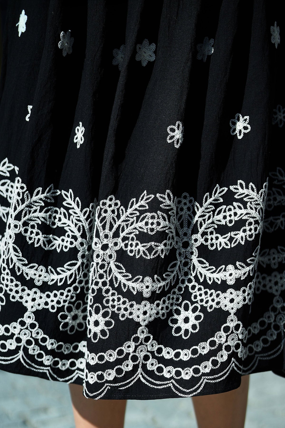 Black Embroidered Midi Skirt - Bascora