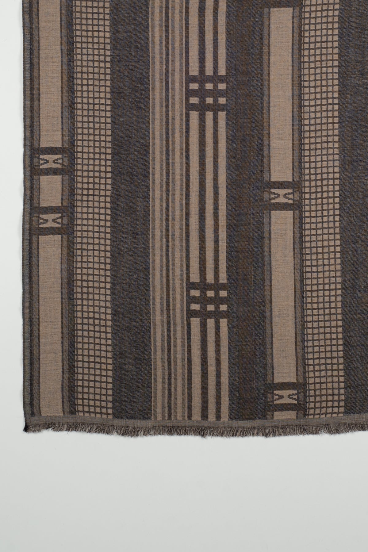 Checks & Stripes Abstract Fine Wool Jacquard Scarf – Black - Bascora