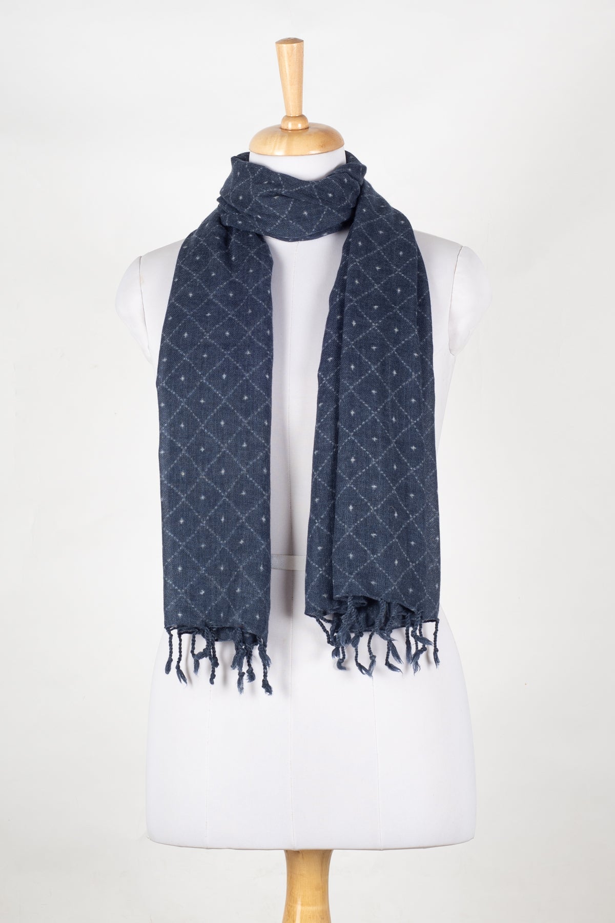 SVEŽElife Dotted Diamond Merino Wool Scarf Blue | Bascora