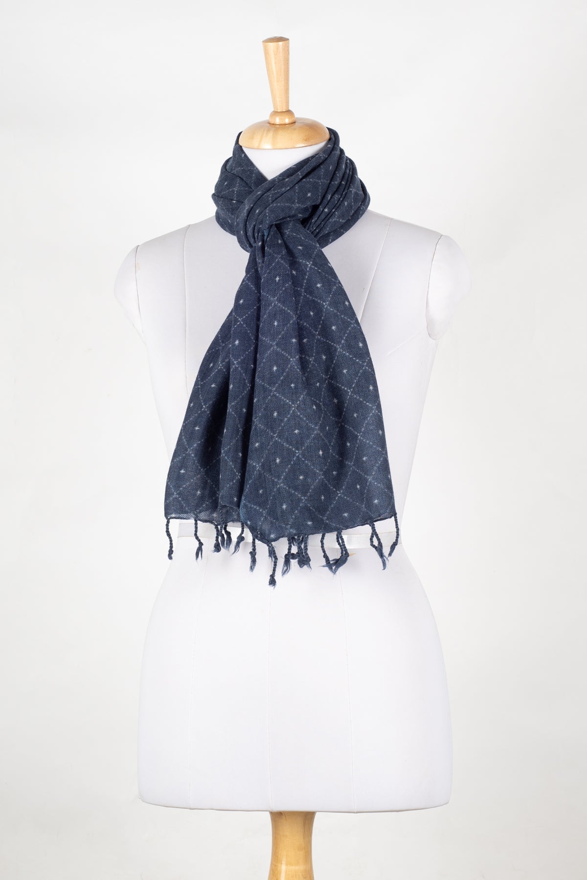 SVEŽElife Dotted Diamond Merino Wool Scarf Blue | Bascora