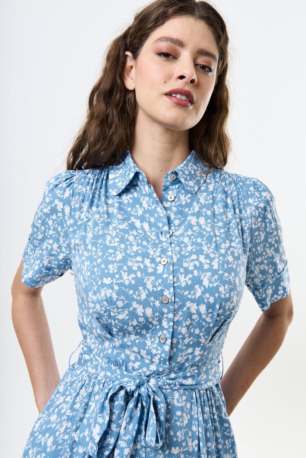 Inesa Negative Floral Print Short Sleeve Midi Shirt Dress - Blue - Bascora