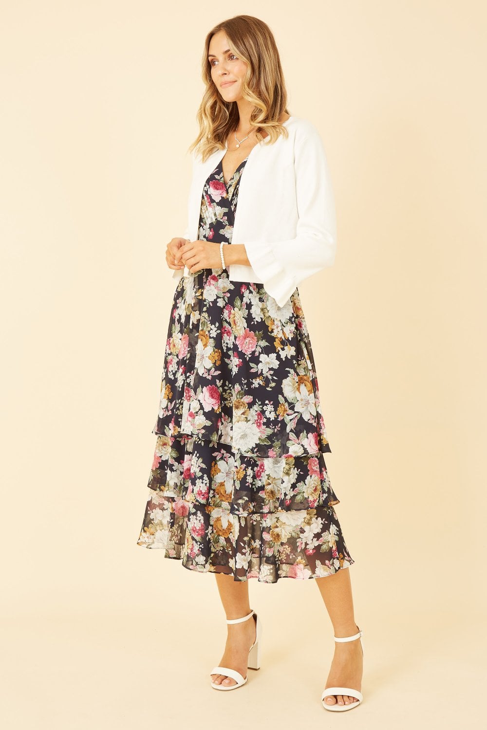 Ivory Cropped Cardigan With Bell Sleeves - Bascora