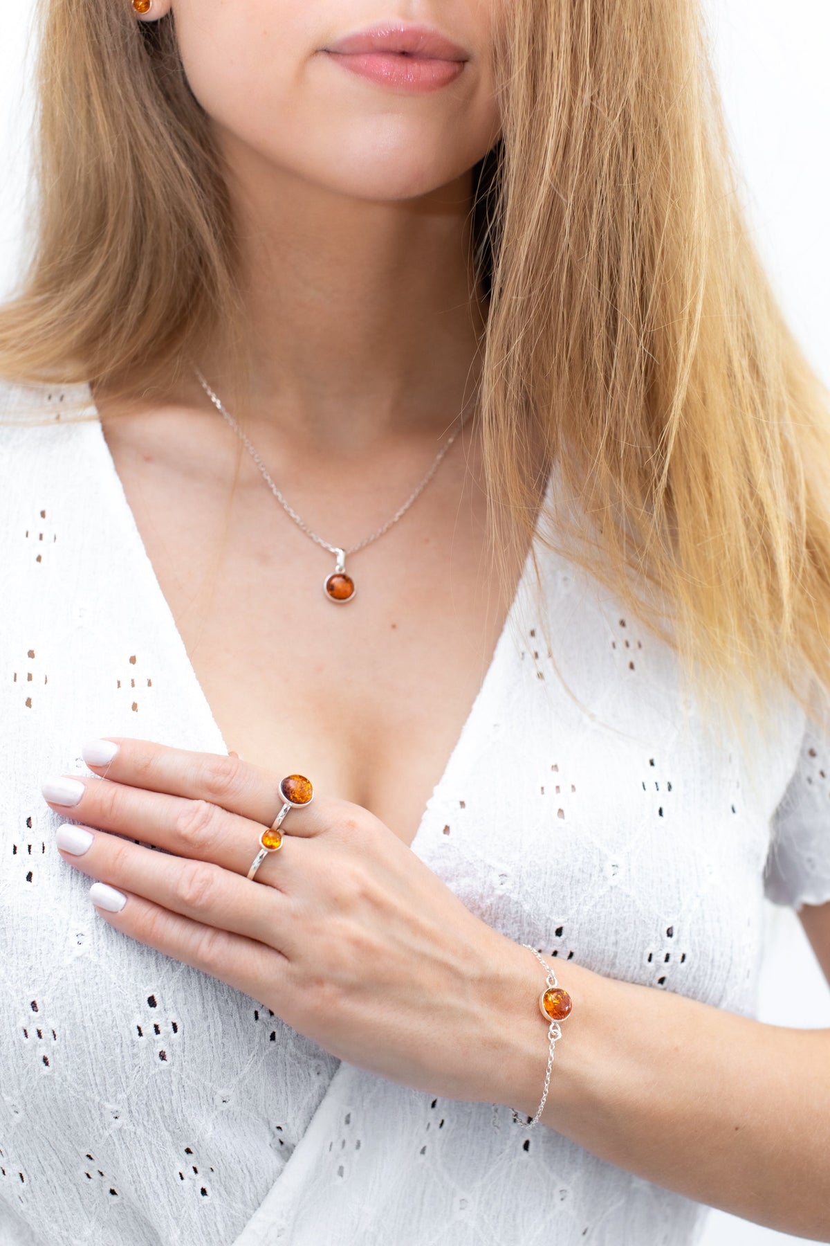 Baltic Beauty Essentials Mini Amber Pendant in Amber