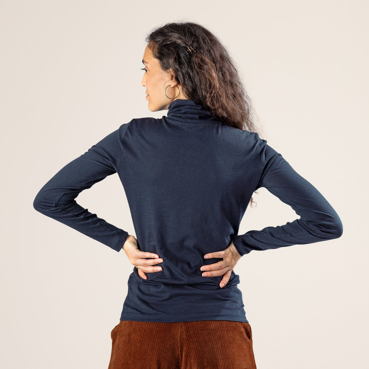Organic Cotton Turtleneck T-Shirt – Women's - Bascora