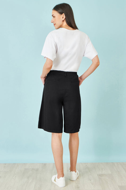 The Black Cotton Bermuda Shorts - Bascora