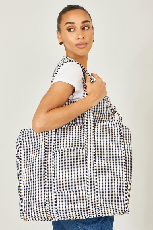 The Gingham Quilted Shopper – Black - Bascora