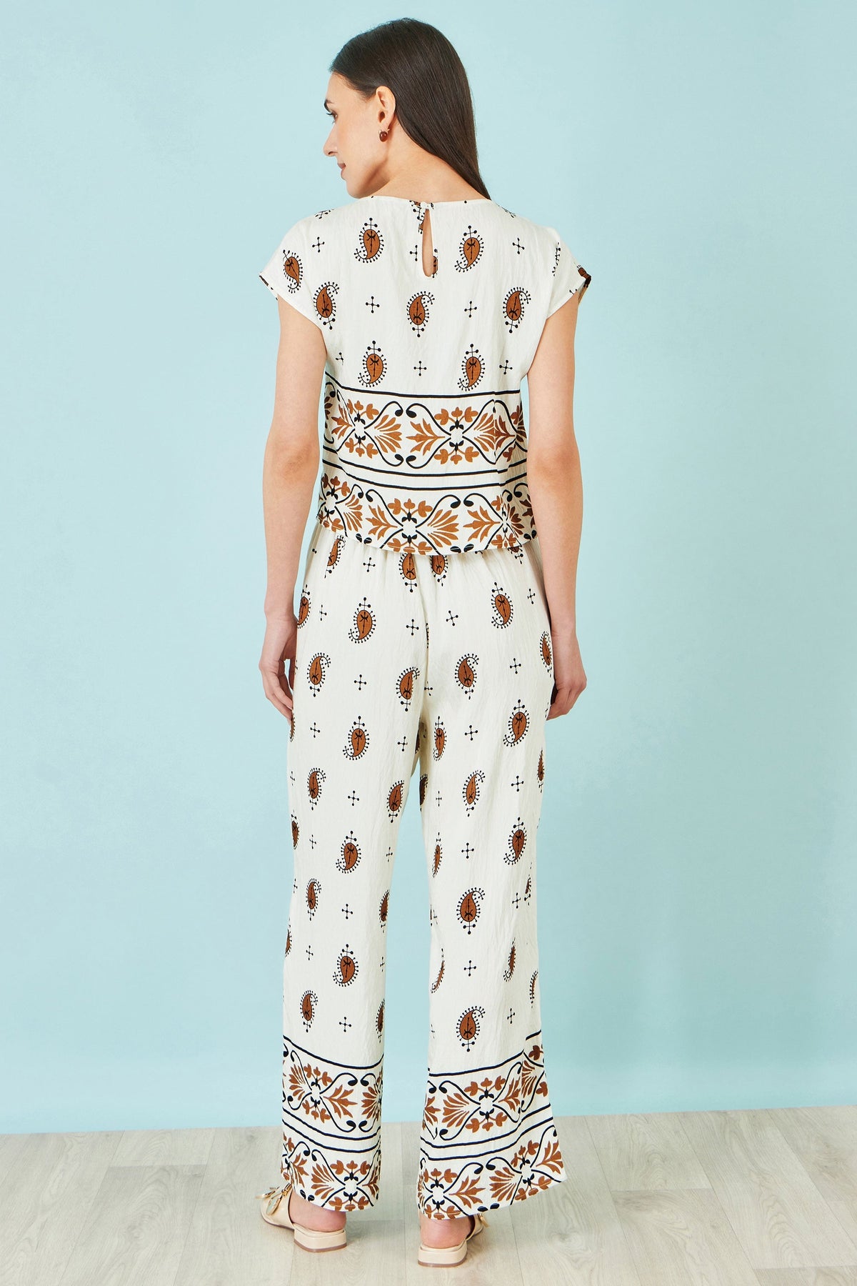 The Paisley – Ivory Viscose Top - Bascora