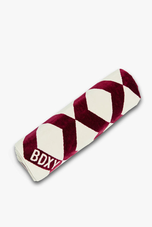 The Wrap Towel | Mirrorzag Burgundy - Bascora