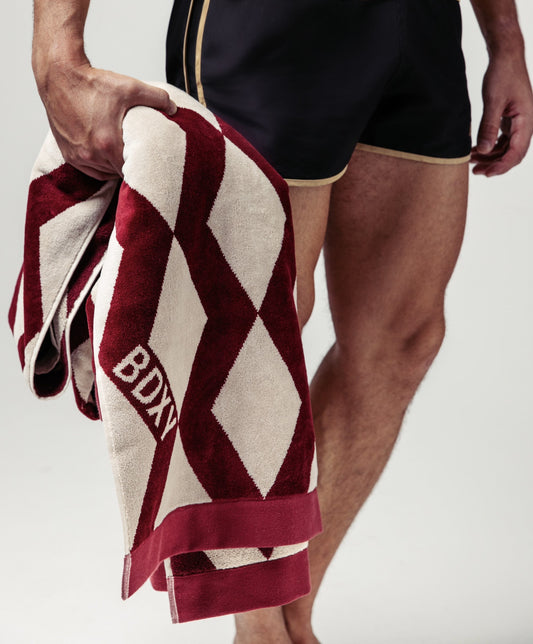 The Wrap Towel | Mirrorzag Burgundy - Bascora